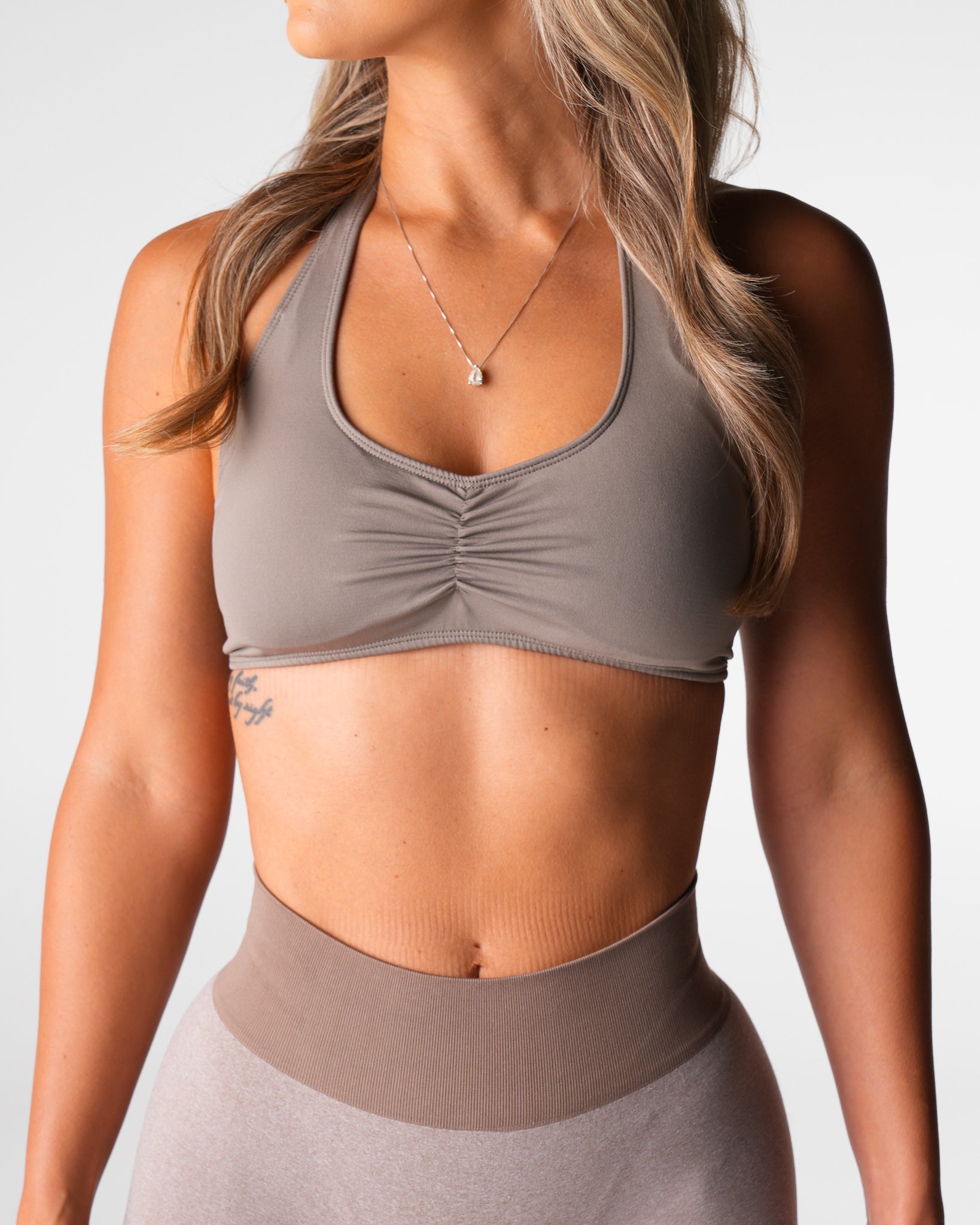 Women Taupe Comeback Seamless Halter Bra - NVGTN