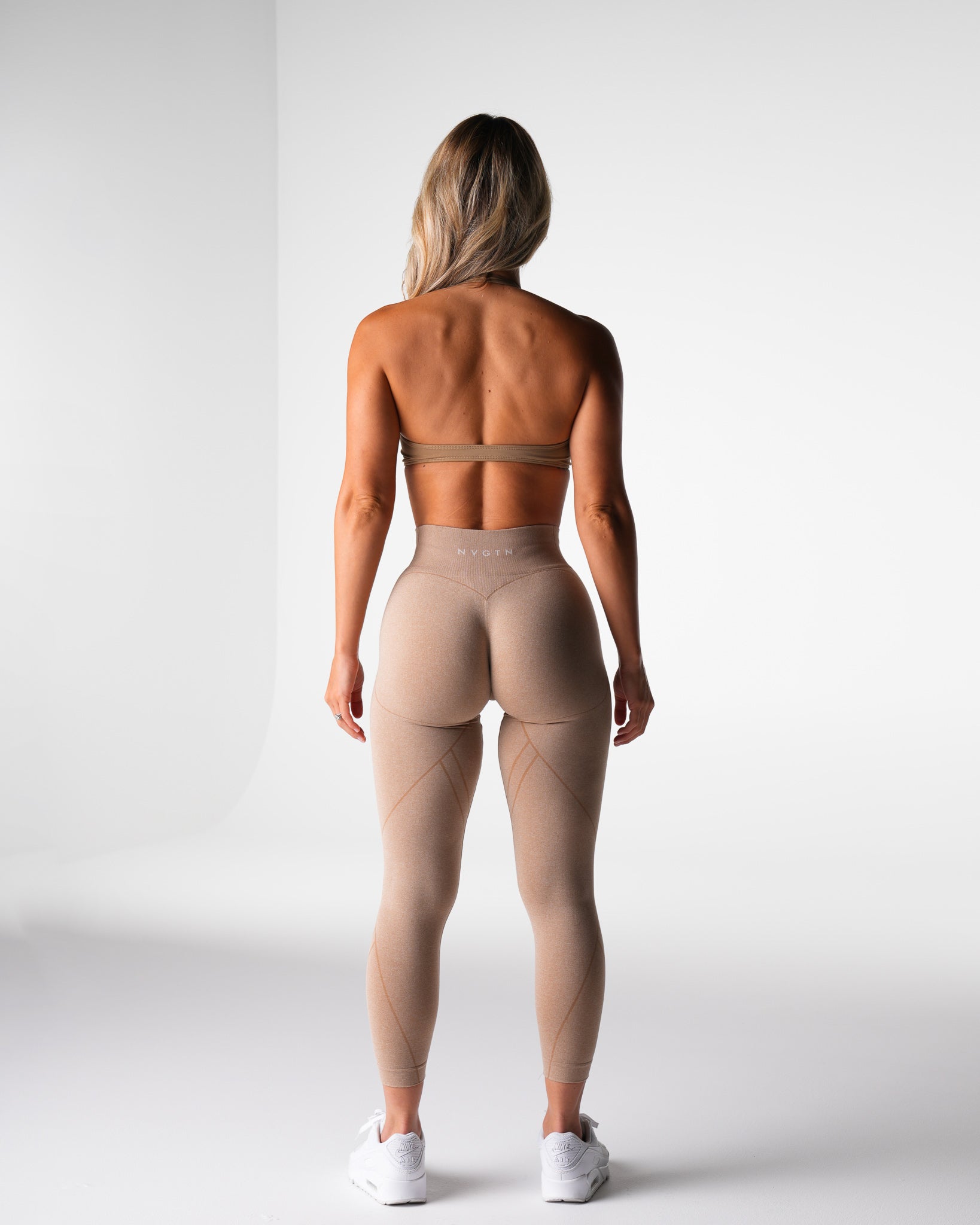 Women Beige Comeback Seamless Halter Bra - NVGTN