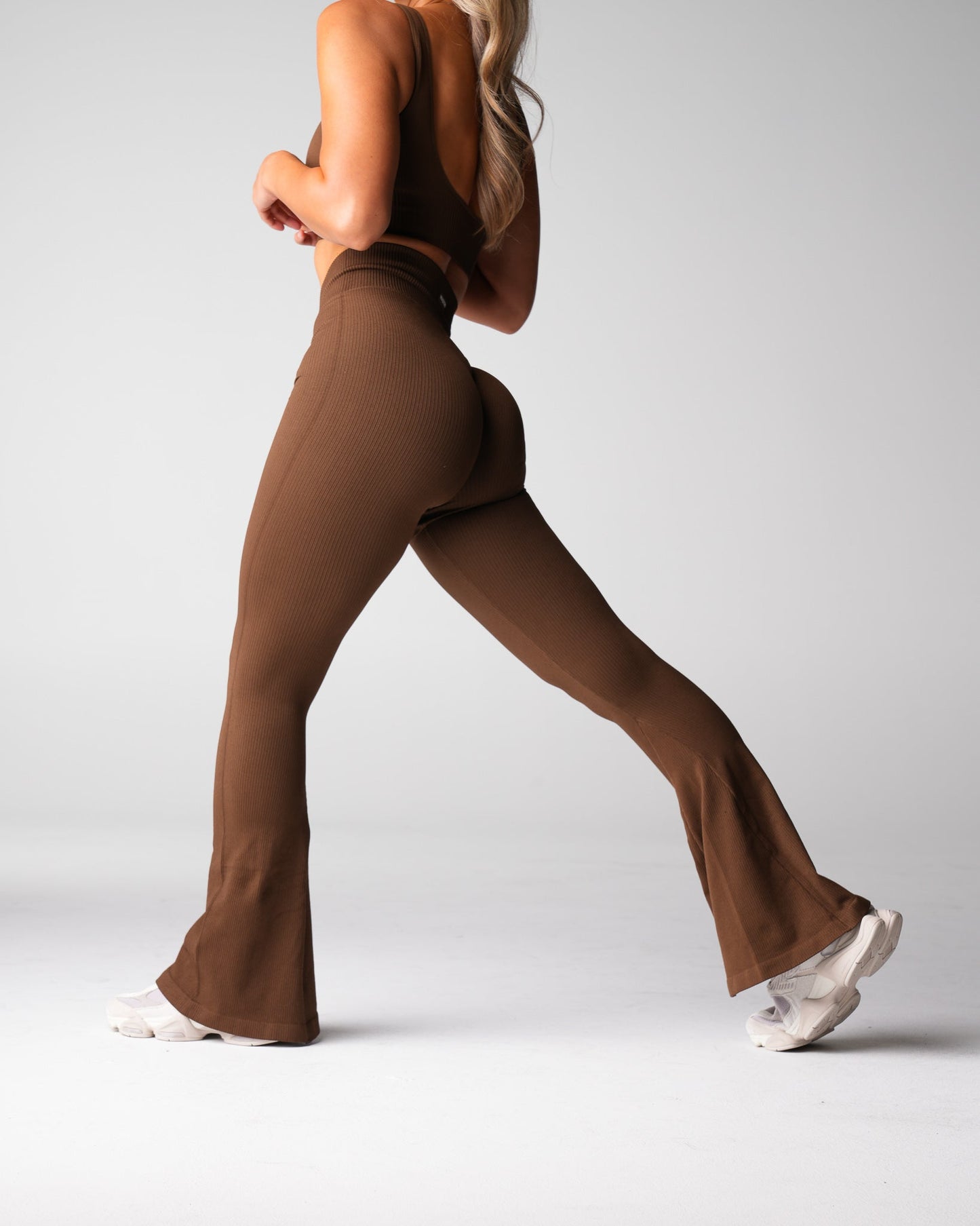 Women Hazelnut Harmony Ribbed Seamless Flare Leggings - NVGTN