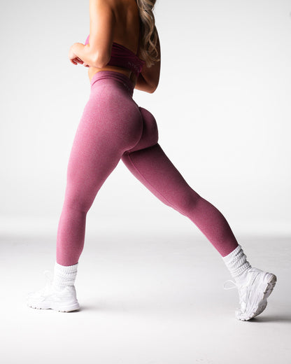 Women Maroon Lift Seamless Leggings - NVGTN