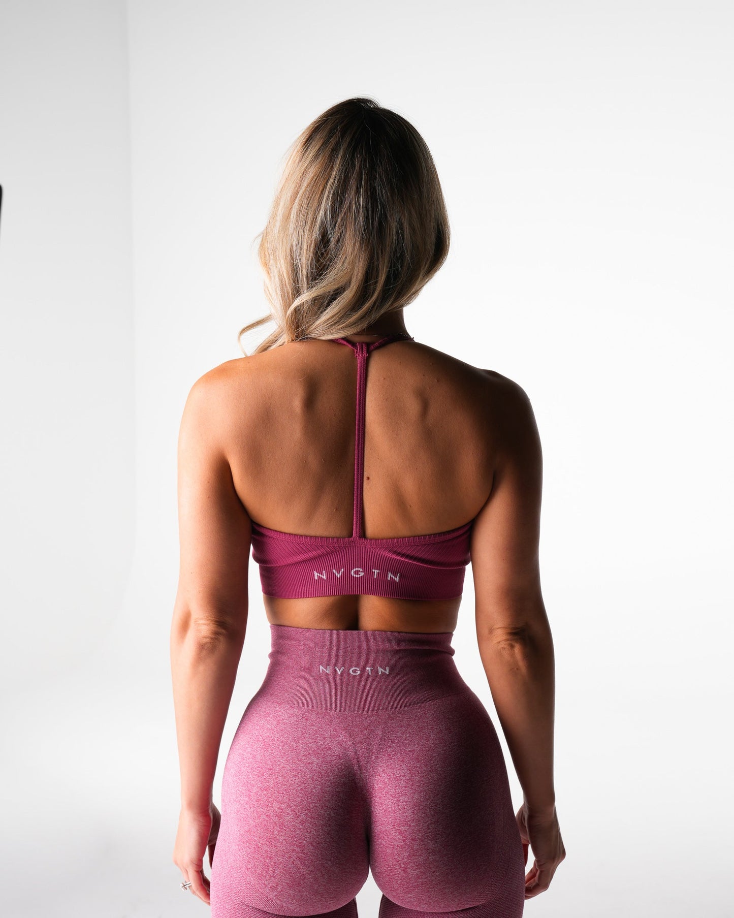Women Maroon Wander Seamless Bra - NVGTN